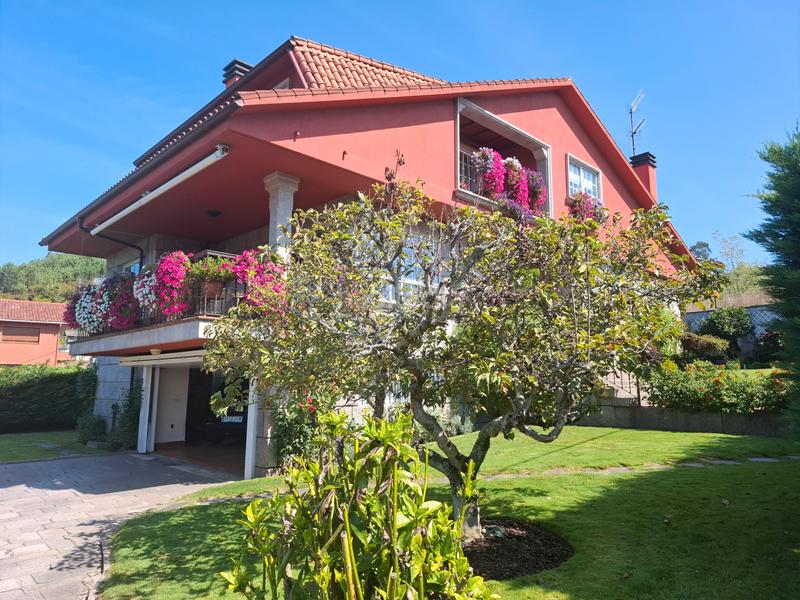 Foto cec8cdf6-c1d5-4888-986b-069236c1f0e5. Haus mit kamin heizung parking pool in Porriño (O)