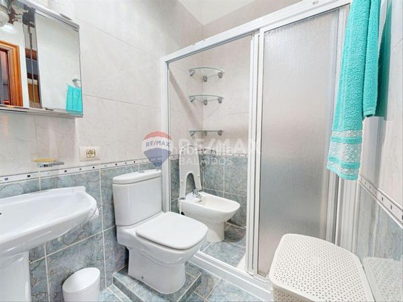 Foto 88233ce4-7197-444d-bece-86490f9c51f5. Semi detached house with heating parking in Sardoma - Castrelos Vigo