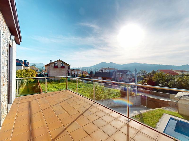 Foto c4564467-6c7b-4189-8d0b-b232df0b1915. Haus mit heizung parking pool in Valadares - Beade Vigo