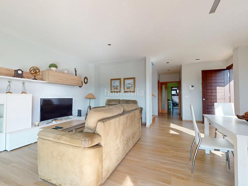 Foto 75bfc4dd-2b02-4fb4-9596-aa8e1c819f03. House with heating parking pool in Valadares - Beade Vigo