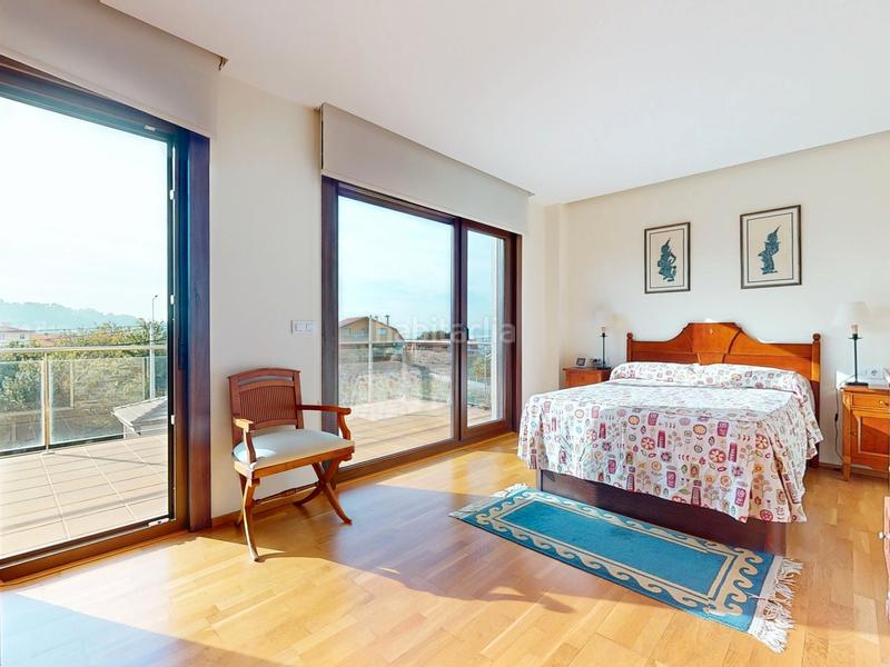 Foto 89bd0439-ce58-409f-bb30-3598a9534a0c. House with heating parking pool in Valadares - Beade Vigo