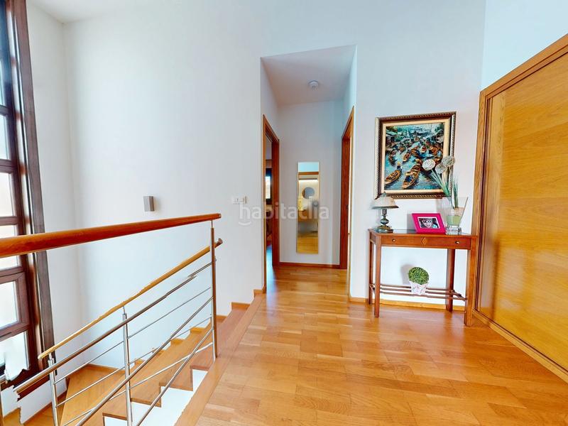 Foto f3bcdd63-d316-4b26-9993-a46c2aba6efb. House with heating parking pool in Valadares - Beade Vigo