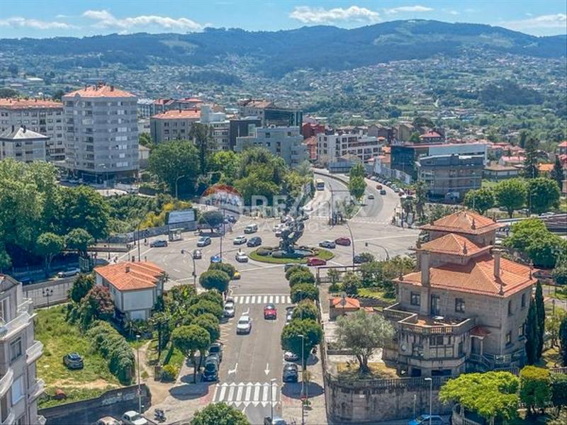 Foto 96318676-afdb-4525-9aa4-90acc24ea0f8. Flat with fireplace heating parking in Plaza España - Corte Inglés Vigo