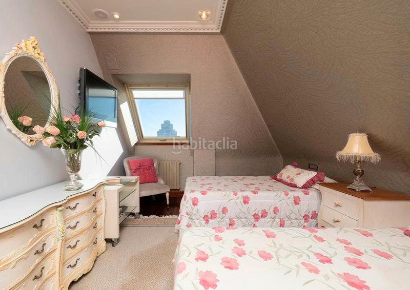 Foto d2cfb123-7b0c-463d-965e-66a7232a71f8. Flat with fireplace heating parking in Plaza España - Corte Inglés Vigo