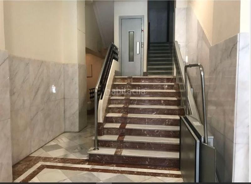 Foto cc1f5b06-91a1-4933-88a7-ad172072b3ba. Flat with parking in Centro - Areal Vigo