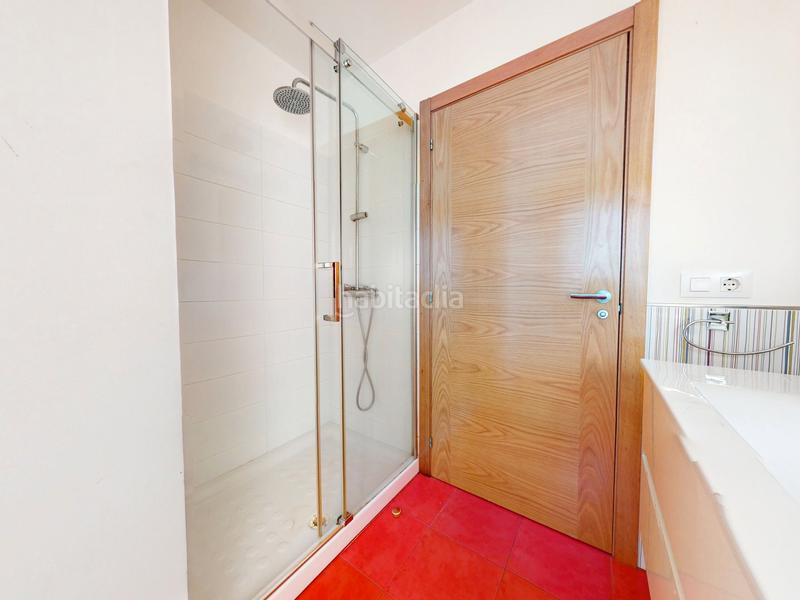 Foto bf23dc94-f36d-4864-8ac5-2bbbfbe45acd. Maison avec chauffage parking piscine dans Valadares - Beade Vigo