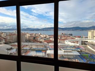 Zweistöckige Wohnung  Rúa vía norte