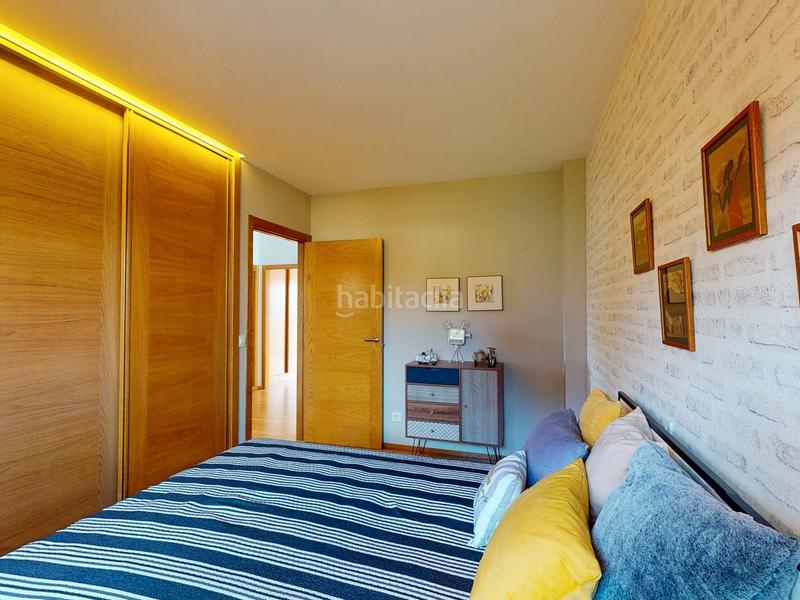 Foto 3213904c-01af-4cb0-81fa-e2390aa43a93. Casa en Valadares - Beade Vigo