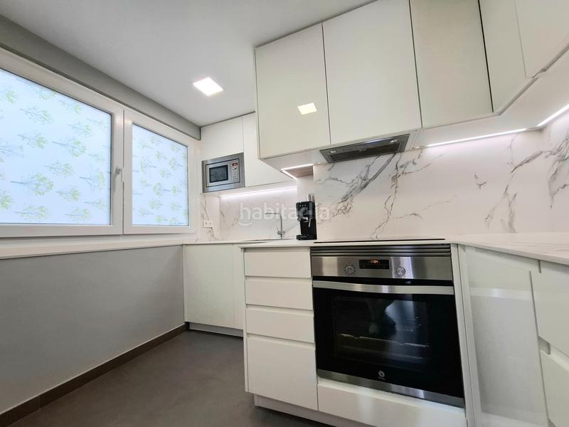 Foto f26a659e-a9f7-42e7-baaf-33679e433c19. Appartamento con riscaldamento parcheggio in Berbés - Peritos Vigo