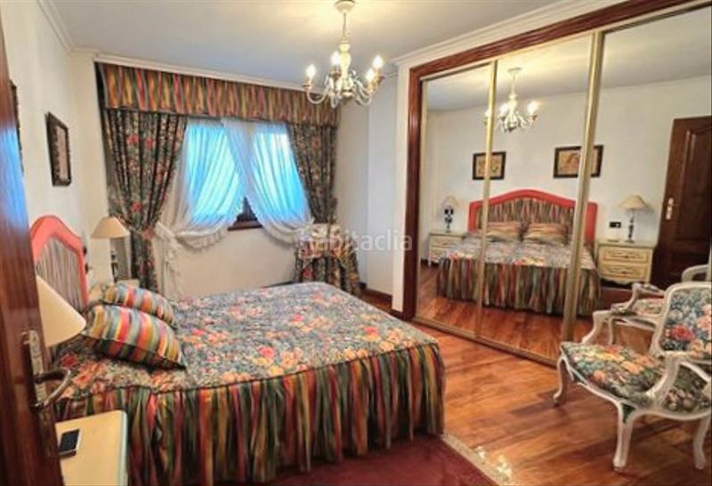 Foto 3a3f1e38-abfe-43aa-9ceb-76f0e5ddfe37. Zweistöckige wohnung mit heizung parking in Plaza de la industria Vigo