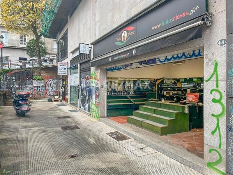 Foto b147d2bd-d024-4e06-9062-d0c8b8ec61d4. Locale commerciale in Centro - Areal Vigo