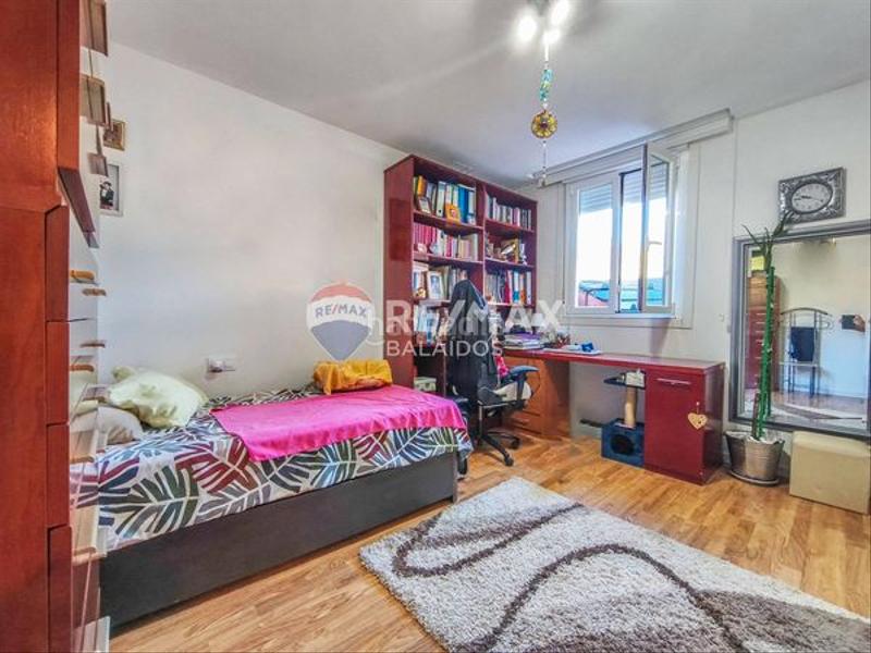 Foto 58d705a5-b3f8-4d66-9242-510fc1aa2d9b. Maison avec chauffage parking dans Valadares - Beade Vigo