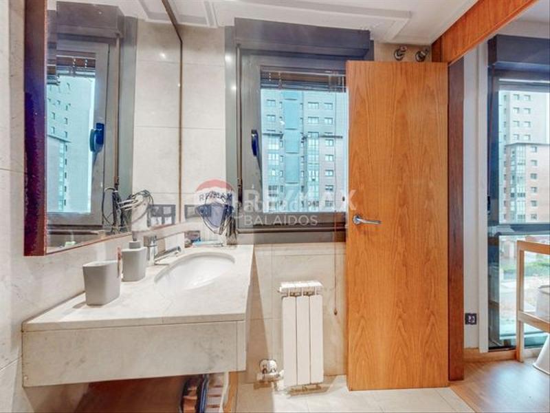 Foto b2a12c55-64c5-48ba-ba7c-700751a9be52. Appartamento con riscaldamento parcheggio in Centro - Areal Vigo