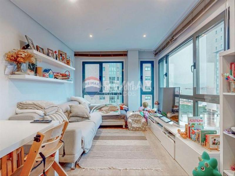 Foto 5c66d8a6-2b47-4f4b-bfd8-7a0d6887090b. Flat with heating parking in Centro - Areal Vigo