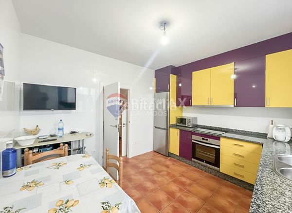 Foto 851f61fe-6f9c-4de5-9433-ab283b21f155. Casa aparellada a Guarda (A)