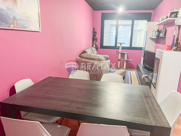 Foto cff7a55b-f0a6-4b35-a474-ec106b33c235. Casa aparellada a Guarda (A)