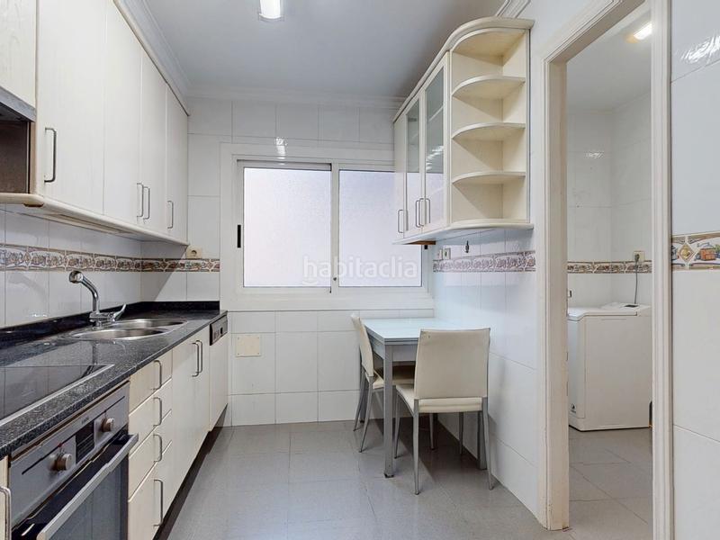 Foto 58d4e1ff-5f61-4e21-ae47-2c73c45e8b25. Etagenwohnung mit heizung in Fátima Vigo