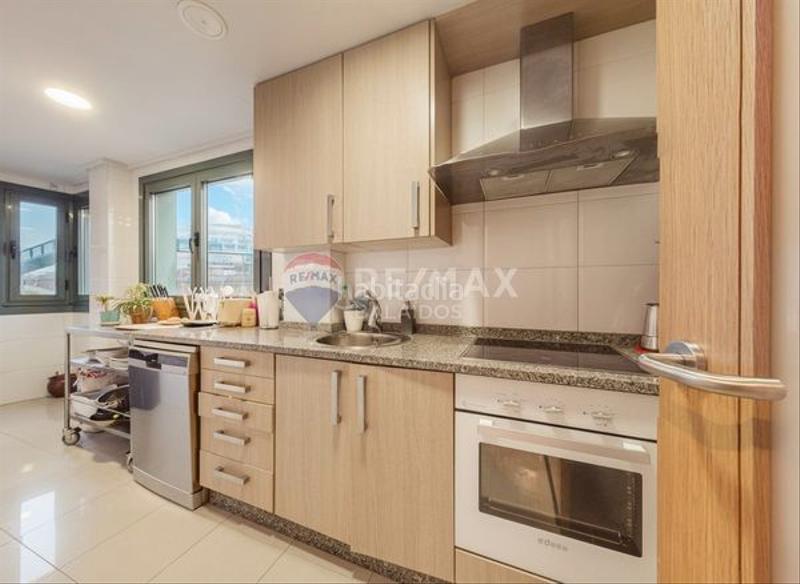 Foto fac92de1-baf1-4edc-b1bc-5be50fd24608. Appartamento con riscaldamento parcheggio in Centro - Areal Vigo