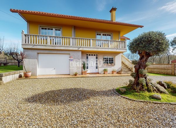 Foto f6226380-713c-4838-9913-9951788759b0. Casa amb calefacció aparcament a Ponteareas