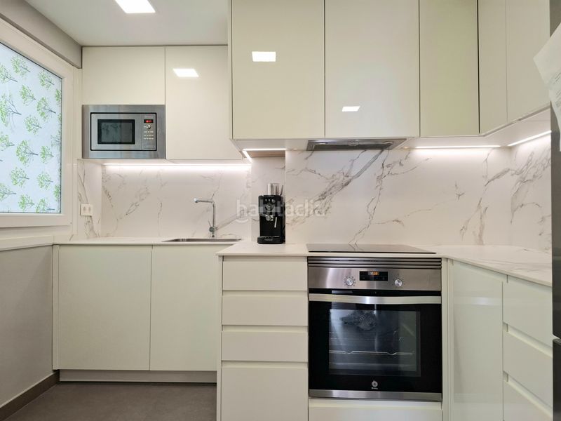 Foto 2a82639b-047c-4dc9-a4f1-0532997e91c8. Pis amb calefacció aparcament a Berbés - Peritos Vigo