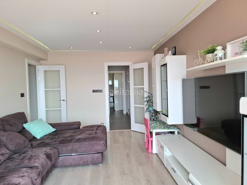 Foto 2b062d53-1bbe-4b3a-9c2f-031afef547fd. Pis amb calefacció aparcament a Berbés - Peritos Vigo