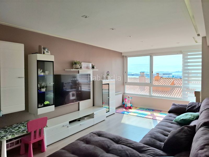 Foto d0d9f5e3-d815-46ea-97cf-9bda5507561f. Pis amb calefacció aparcament a Berbés - Peritos Vigo