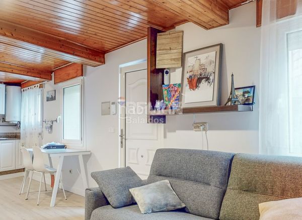 Foto 2183721c-b7c6-4cd1-a03e-b217f8a05662. Pis a Comesaña - Matamá Vigo