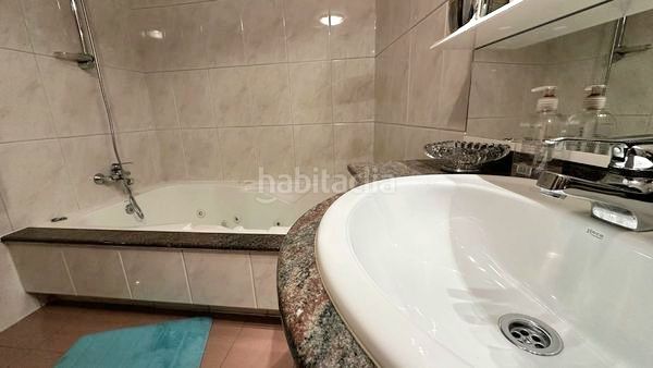 Foto f8d06317-103b-4c2e-8b04-fbc3dc0320ae. Pis amb calefacció aparcament a Plaza de la industria Vigo