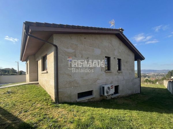Foto 59b9fe1b-c6ae-490d-ad04-1a66325eff2e. Casa amb calefacció aparcament a Tomiño