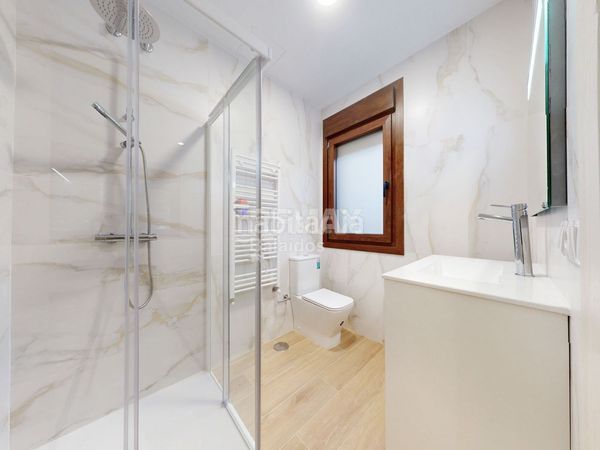 Foto 7bff95e5-27b3-4e98-a3ca-eed10dcbd808. Casa amb calefacció aparcament a Tomiño
