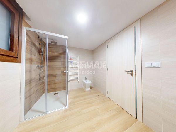 Foto a77eb5ec-27af-475e-bde8-ed5df8c1ccfc. Casa amb calefacció aparcament a Tomiño