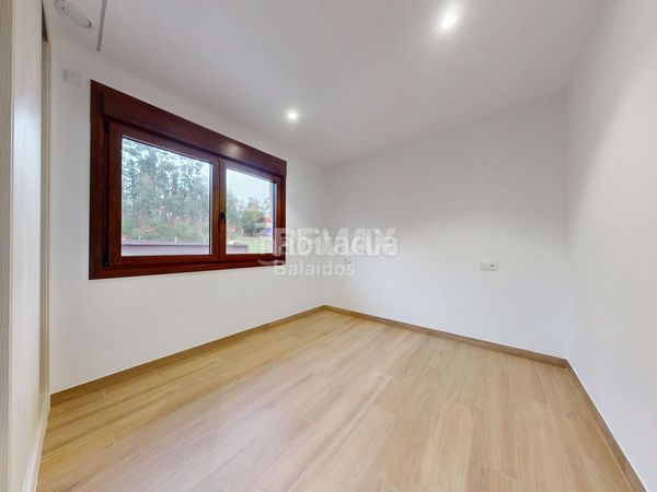 Foto fdae0f0d-0e6d-49b9-9dd4-e35074ff16a3. Casa amb calefacció aparcament a Tomiño