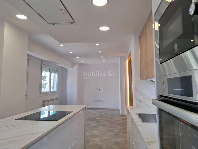 Foto e1eb4c63-a1b0-479f-88ef-49a4f17e4d00. Pis amb calefacció a Plaza España - Corte Inglés Vigo