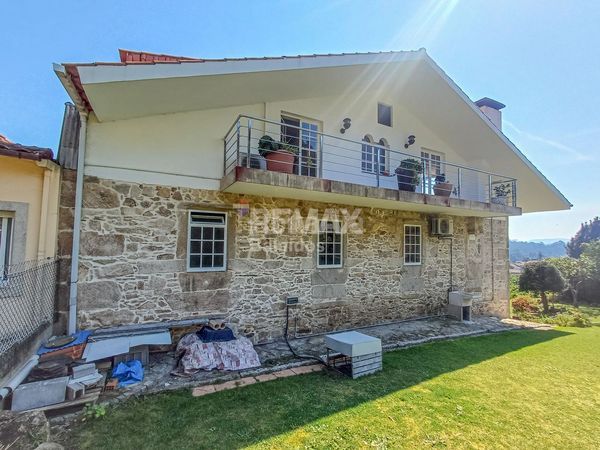 Foto 0a5104bf-f299-434c-aaaa-9dcfa7c32959. Casa amb calefacció aparcament piscina a Rosal (O)