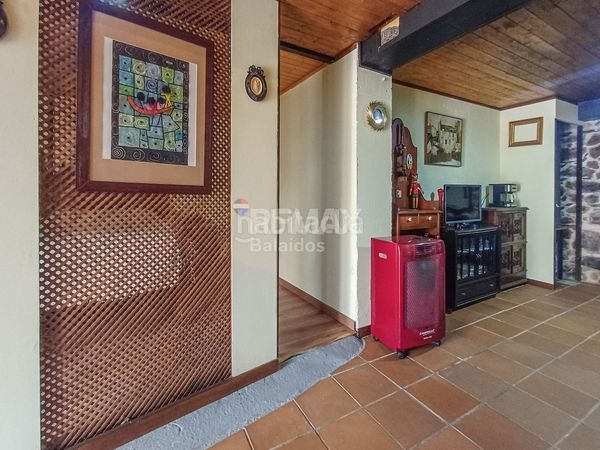 Foto c8152e96-09ac-4785-84e3-39af0b6cdddd. Casa amb calefacció aparcament piscina a Rosal (O)