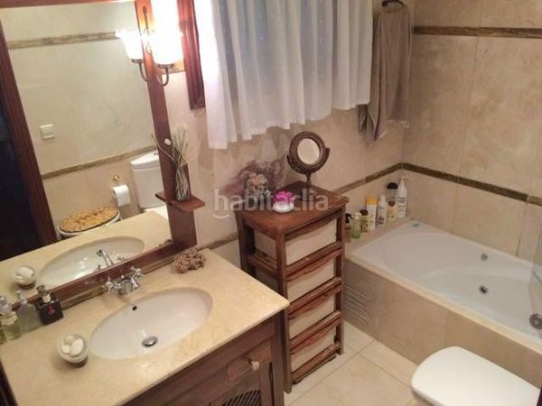 Foto dacdcde4-b93f-45e2-9a4f-3499786a5dc5. Piso en O Castro Vigo