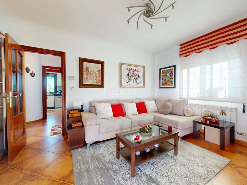 Foto eb93c3da-58c0-4216-bc1f-335027e6bf8a. Casa amb calefacció aparcament a Sardoma - Castrelos Vigo