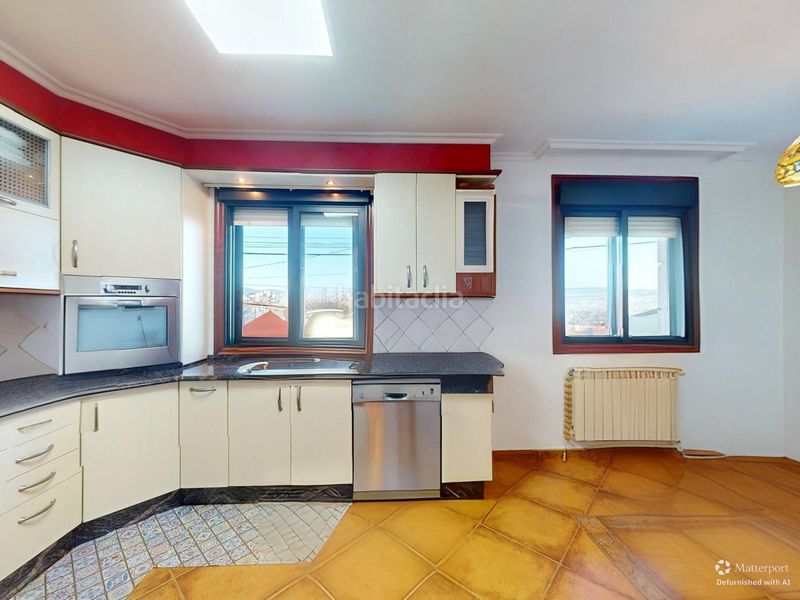 Foto fd5cc3e0-a922-49a8-a584-129f16445861. Casa amb calefacció aparcament a Sardoma - Castrelos Vigo