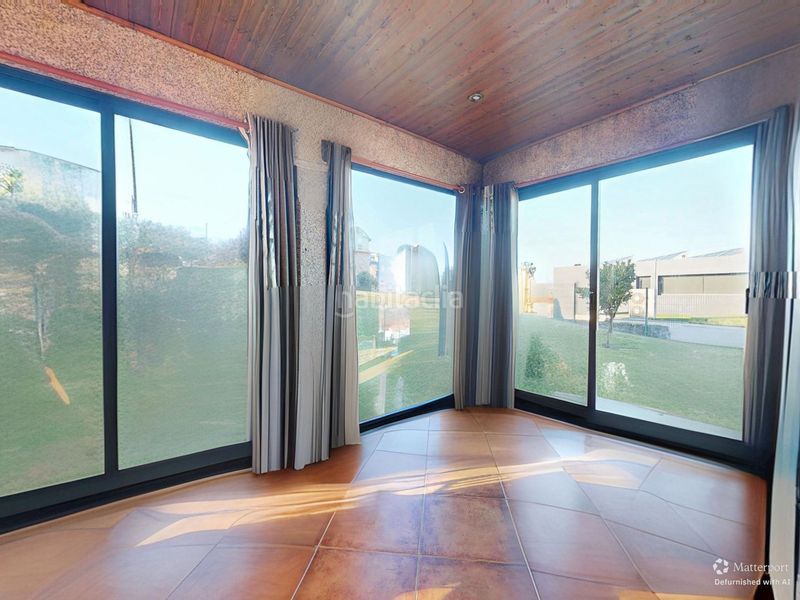 Foto fed23ce9-d22b-4872-bf67-e4015198f993. Casa amb calefacció aparcament a Sardoma - Castrelos Vigo