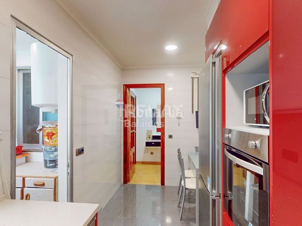 Foto 59579b1f-0705-43b1-b33a-43ea2e842190. Pis amb calefacció aparcament a Berbés - Peritos Vigo