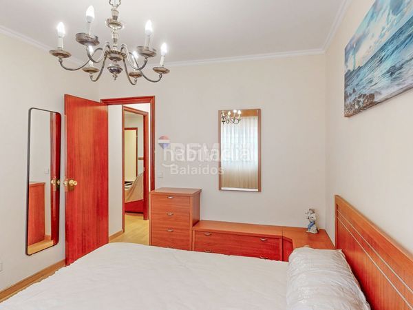 Foto 8b91838c-adb4-4952-91c2-9e0db9c45bf5. Pis amb calefacció aparcament a Berbés - Peritos Vigo