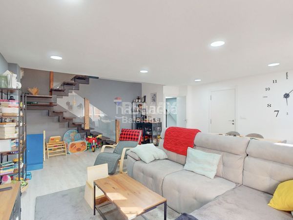 Foto cbaaab74-5f4b-4638-8f13-a16451bde47d. Pis amb calefacció a Guarda (A)