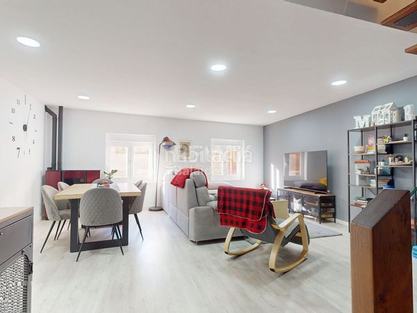 Foto db81d4b8-5439-4f79-aad3-73b88df1aac6. Pis amb calefacció a Guarda (A)