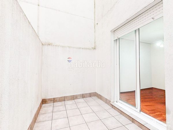 Foto 302ab74f-6585-48d0-85bb-c25d11390456. Pis amb calefacció aparcament a Teis Vigo