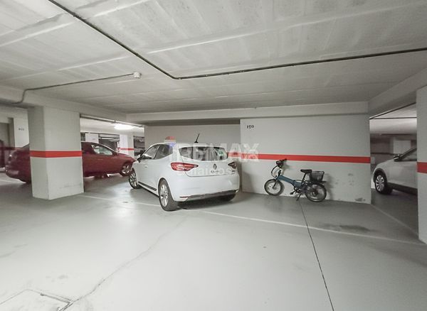 Foto 884c762e-4e3d-478f-8813-accdc29c3205. Pis amb calefacció aparcament a Alcabre Vigo