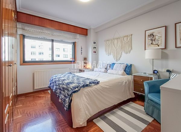 Foto f0516663-504a-4403-a024-d8255ea40dbe. Pis amb calefacció aparcament a Alcabre Vigo