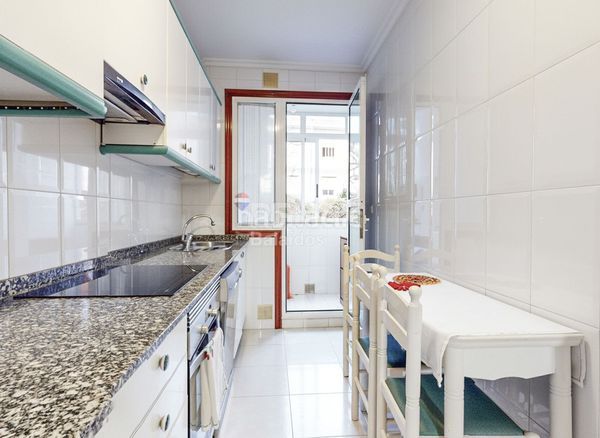 Foto d14c7d2e-5092-4d81-a2b8-4444be411e3e. Pis amb calefacció aparcament a Teis Vigo