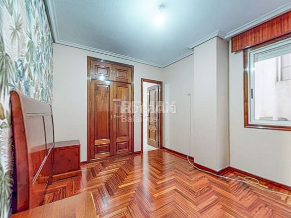 Foto e371af94-b492-423e-b7f9-bd4183edfcfd. Pis amb calefacció aparcament a Teis Vigo