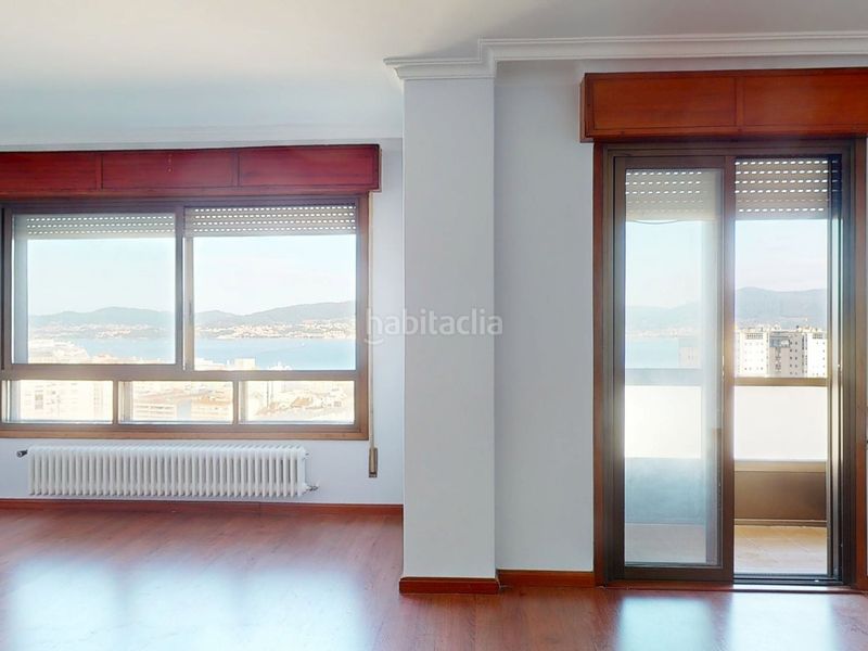 Foto f1ec3b14-ef2a-42cb-b97a-a3172d147a6d. Pis amb calefacció aparcament a Fátima Vigo