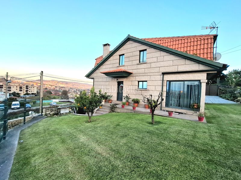 Foto 06e9b4d9-98c3-4e46-95a7-2e6b6005e467. Casa amb calefacció aparcament a Sardoma - Castrelos Vigo